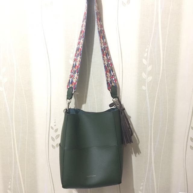 Hush puppies sisi bucket bag clearance