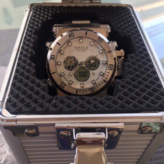 SWOLE O'CLOCK original watch Zeus 43mm, Men's Fashion, Watches