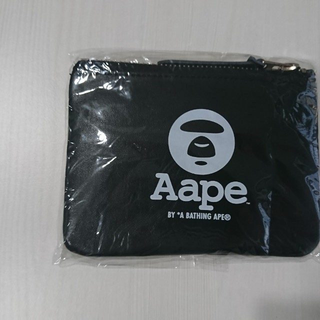 AAPE Wallet, Men's Fashion, Watches & Accessories, Wallets & Card ...