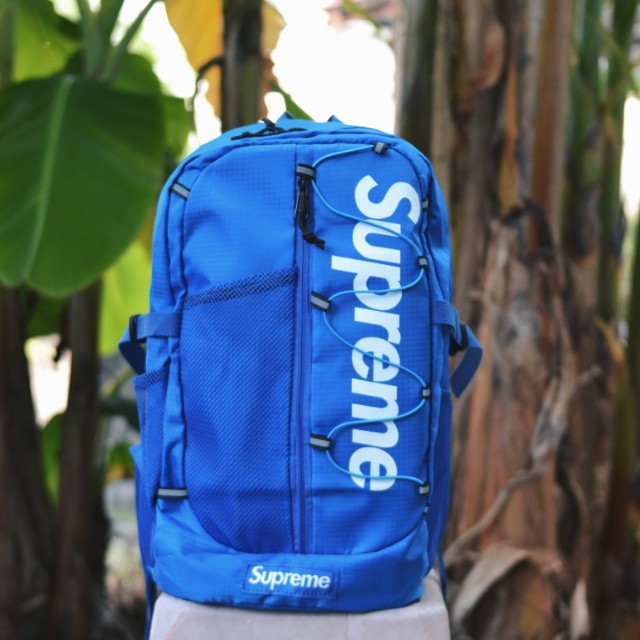 bag supreme Men s Fashion Bags Sling Bags on Carousell