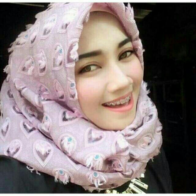 Warna Hijab Ruby