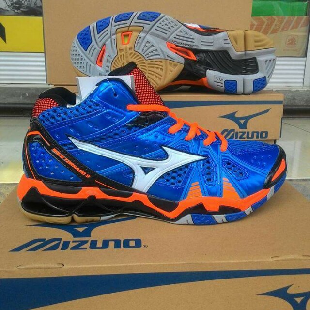 mizuno wave tornado 9 2017