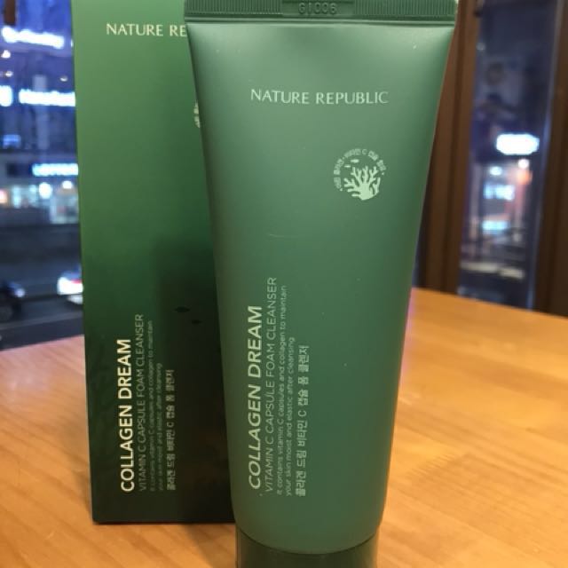 Nature Republic Collagen Dream Vitamin C Capsule Foam