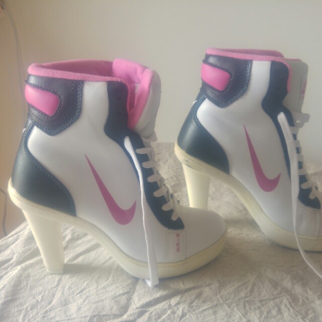 how much are nike heels