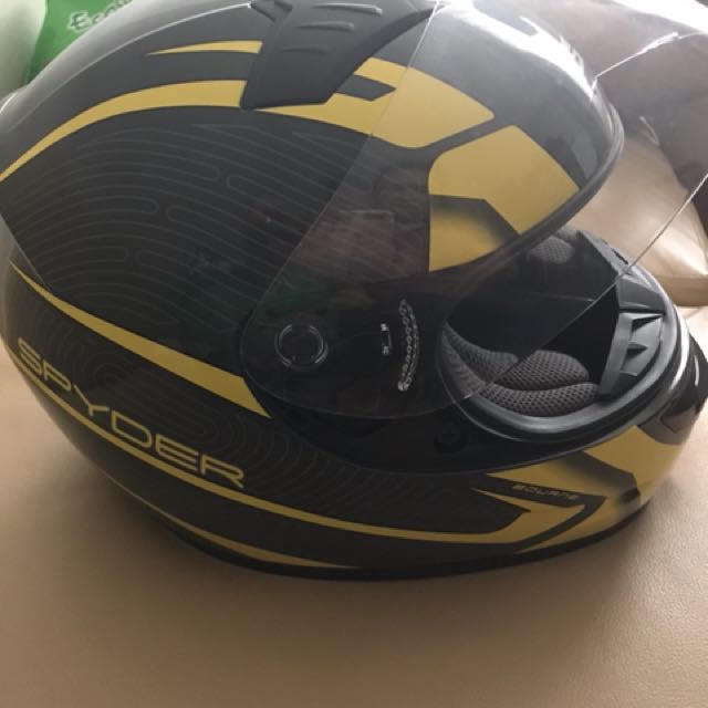 Spyder bourne sale helmet price