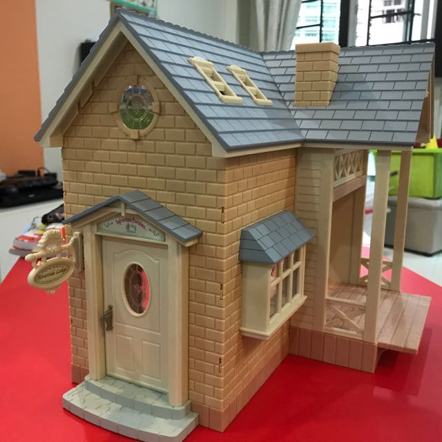 sylvanian families riverside lodge