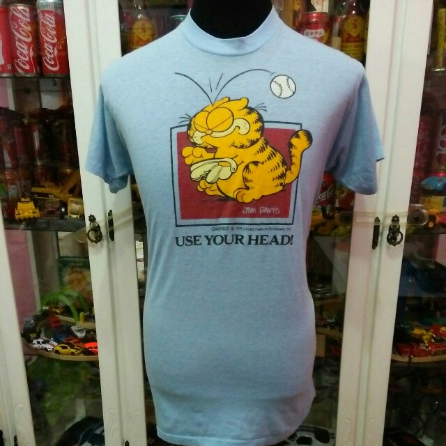 Vintage 70's Garfield Movie Cartoon Sneakers 50/50 T Shirt, Men's