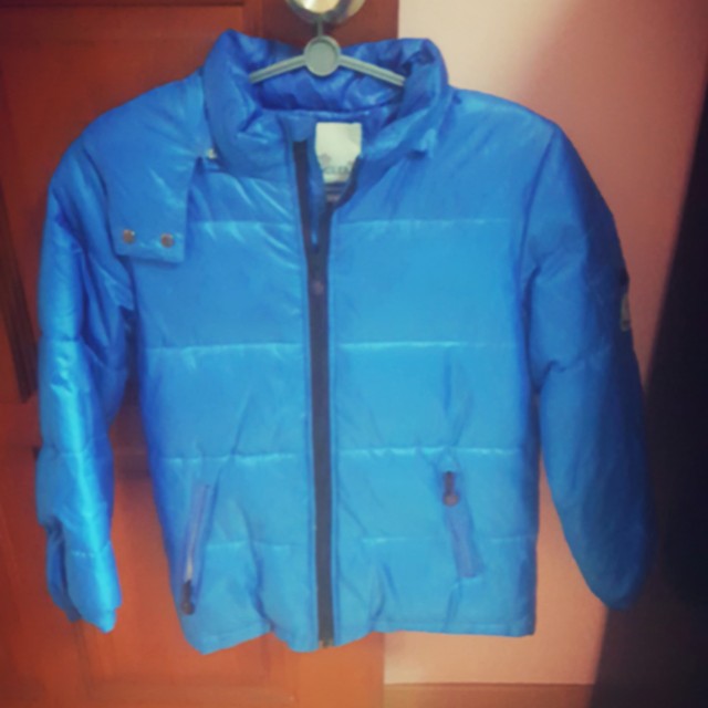 Winter Down Jacket (Category: Babies & Kids Fashion) located in Singapore. Submitted by missi (Listing ID 133865589, Image 1). Description: Winter Down Jacket Detachable hood Wore in sub zero weather in KO Suitable for 10 to 14 yrs old (est) Shoulder to shoulder : 39cm (refer pix) Length: 57cm (refer pix).