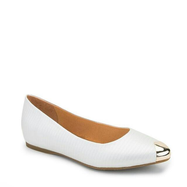 Flat Shoes By Everbest, Fesyen Wanita, Sepatu di Carousell