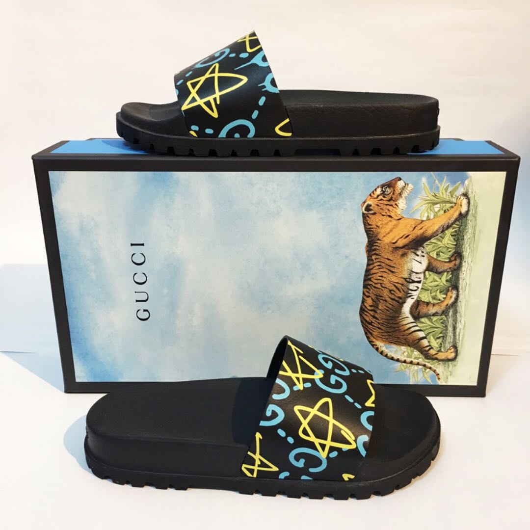 Gucci ghost print store slides