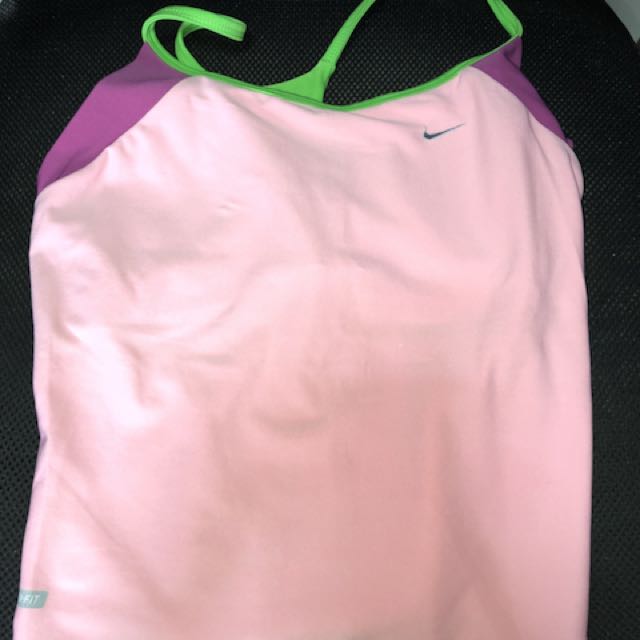 nike crop top dri fit