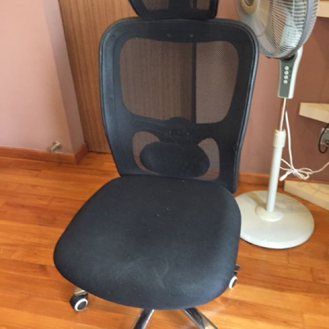 Office Chair With Adjustable Back Support Complete With Head Rest