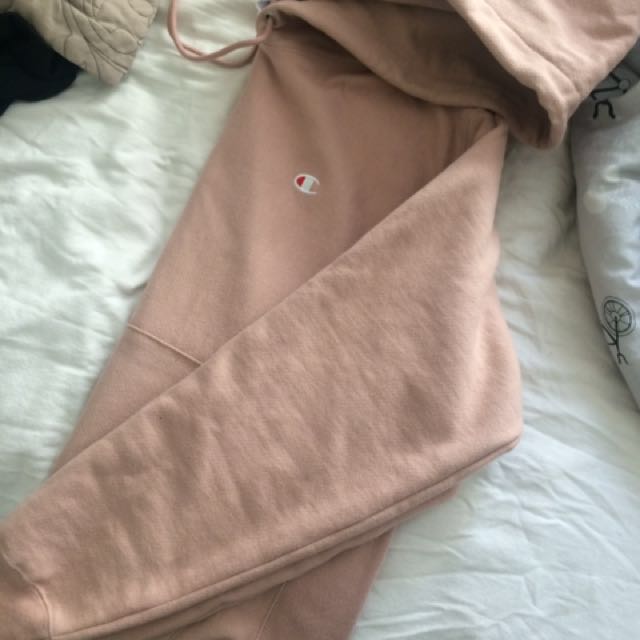 Reverse weave dusty rose champion hoodie