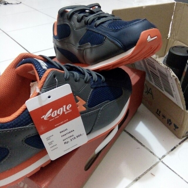 Sepatu Eagle Running Jogging Panthera No 39 Fesyen Pria Sepatu Di Carousell