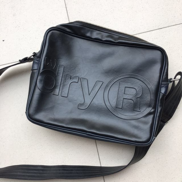 Superdry embossed messenger bag discount