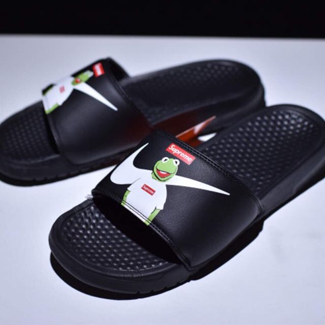 Nike supreme slippers Clearance