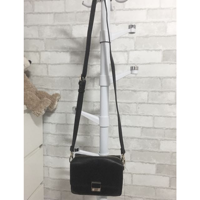 black crossbody bag h&m
