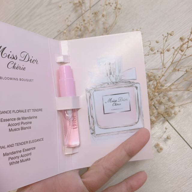 マトン 安全でない ロープ Dior 香水 種類 Message Fleur Jp