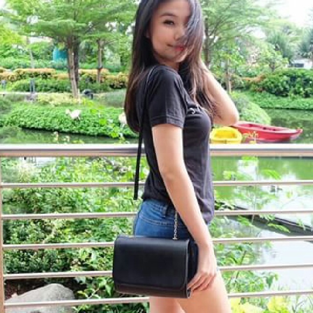 H&m best sale mini clutch