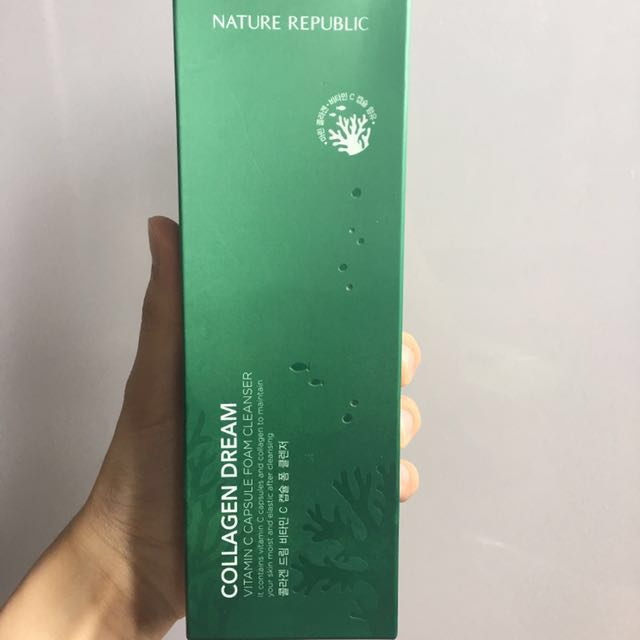 Nature Republic Collagen Dream Vitamin C Capsule Foam Cleanser