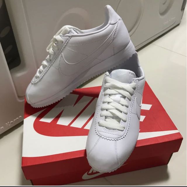 nike w classic cortez