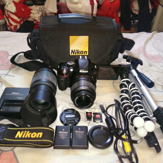 Nikon d5100 flip screen with lens 55200 dslr can swap in laptop