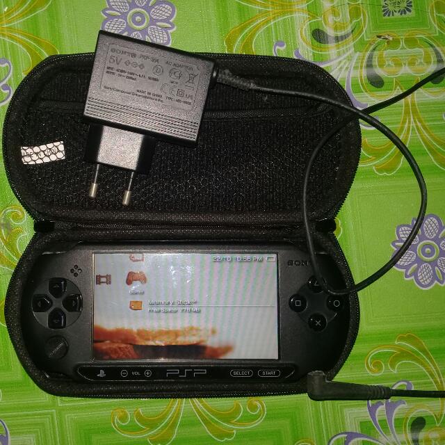 PSP E1004, Video Gaming, Video Game Consoles, PlayStation on Carousell