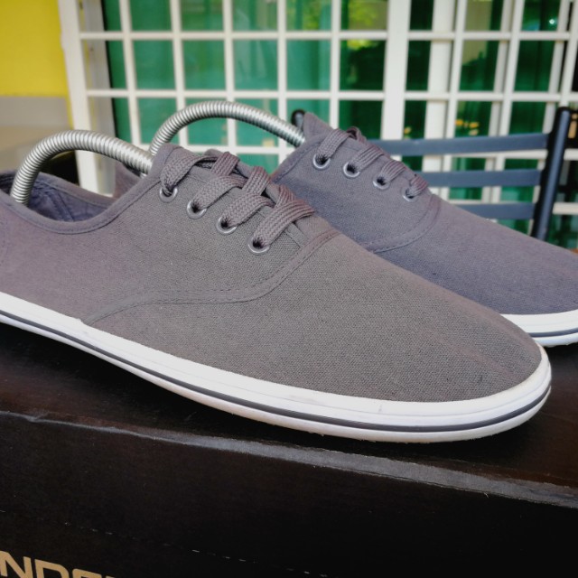 Slazenger, Men's Fashion, Footwear, Casual shoes on Carousell