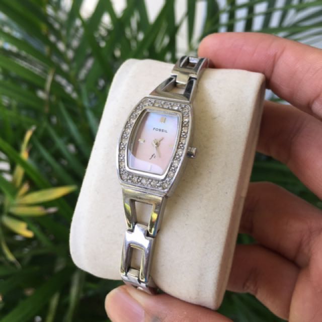Authentic Fossil F2 Watch Fr Ladies Women S Fashion Watches On Carousell