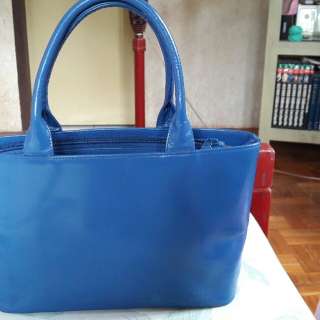 rene sling bags
