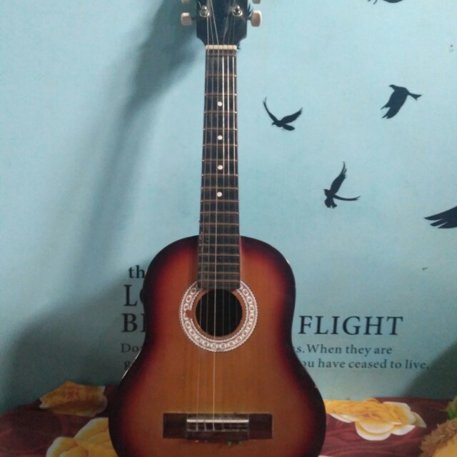 Unduh 64+ Gambar Gitar Ukuran Sedang Terbaik HD
