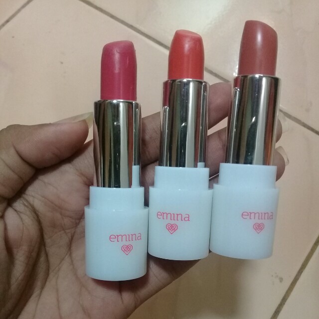 Lipstik Emina Creme De La Creme Kesehatan Kecantikan Rias Wajah Di Carousell