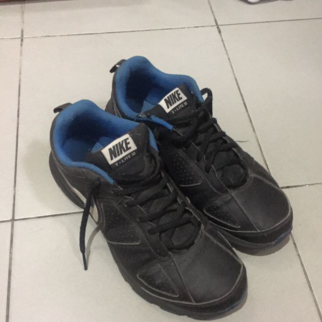 Nike T-Lite XI, Fesyen Pria, Sepatu di Carousell
