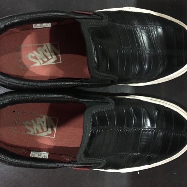 harga vans slip on original