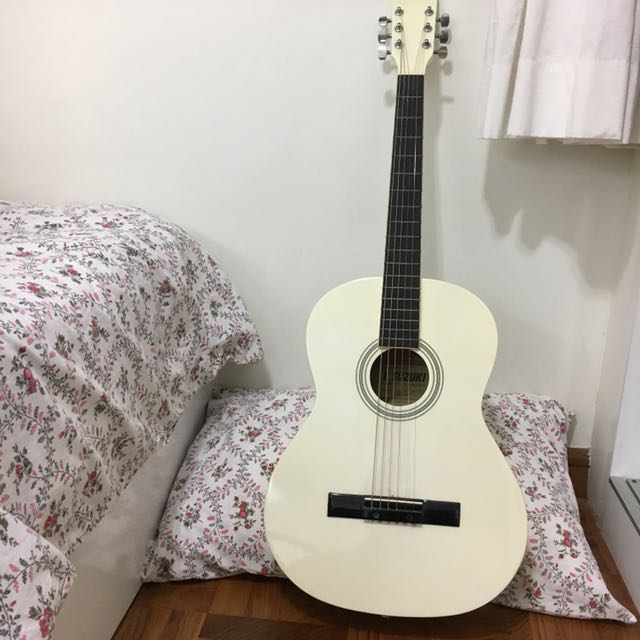 J suzuki guitar hotsell