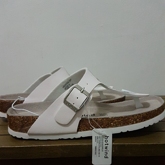 hotwind sandals price