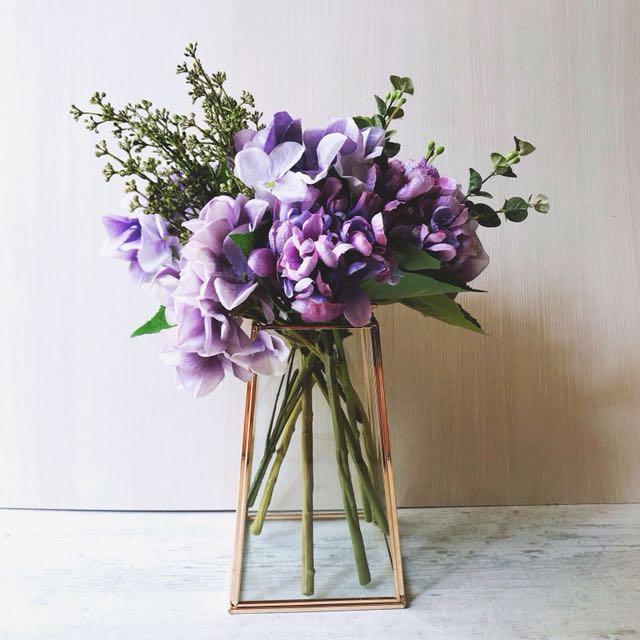 Sellabrations Rental Or Purchase Gold Geometric Vase With