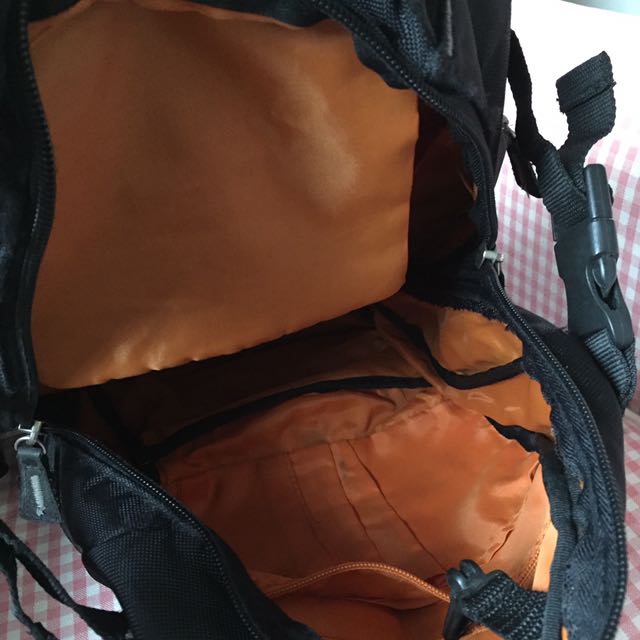 Sigg Backpack (Black), Men's Fashion, Bags, Backpacks on Carousell
