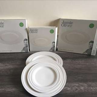 3 Jamie Oliver Plates