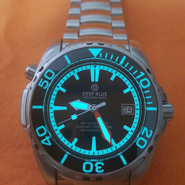 Deep blue seaquest hotsell 1500m automatic blue