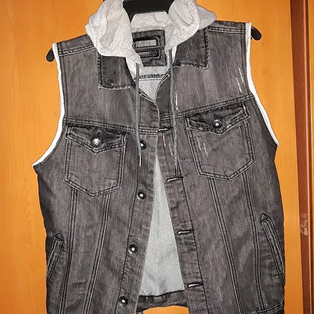 Forever 21 sleeveless hoodie online