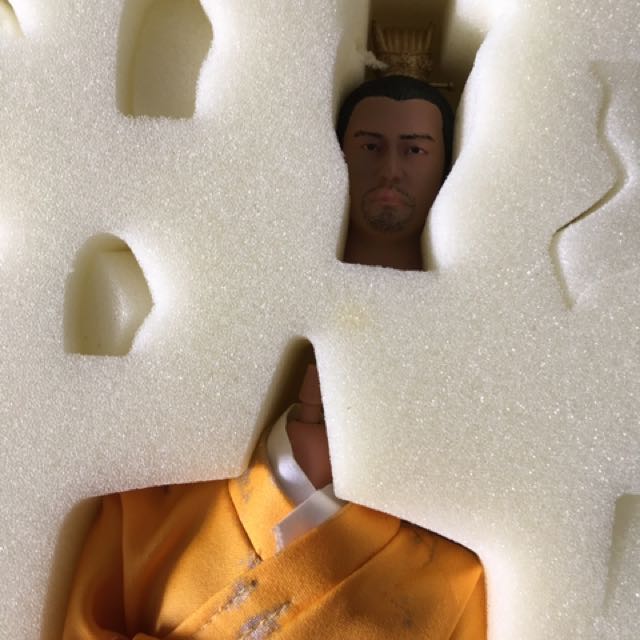 Kunch Toys 1/6 Scale Golden Armor Warrior Jay Chou (KD8001), Hobbies