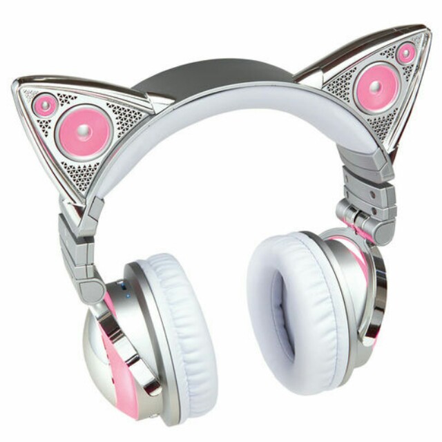 ariana grande limited edition headphones