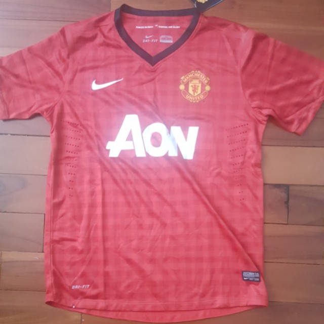 Manchester United Vintage Jersey Sports Sports Apparel On Carousell
