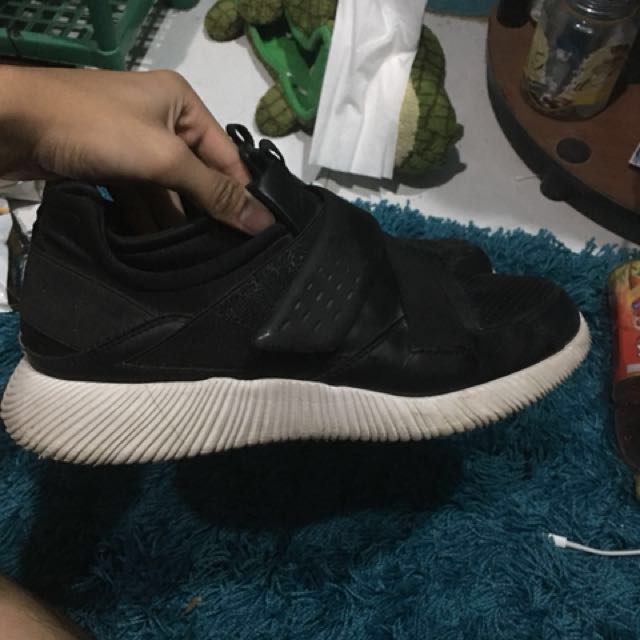 Sepatu Zara Man Uk 41 Original Fesyen Pria Sepatu Di Carousell