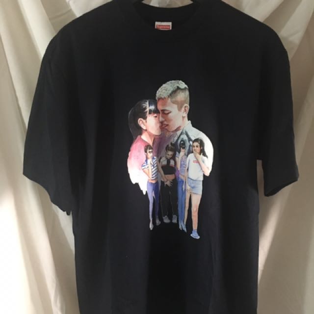 supreme kiss t shirt