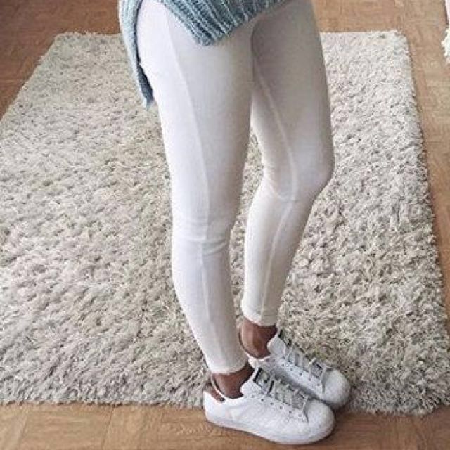 Uniqlo white leggings online