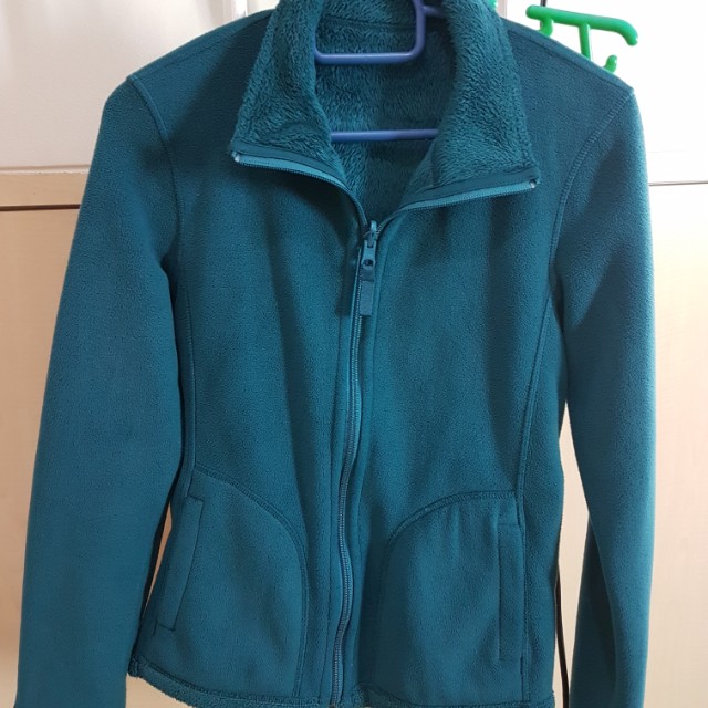 Uniqlo reversible fleece clearance