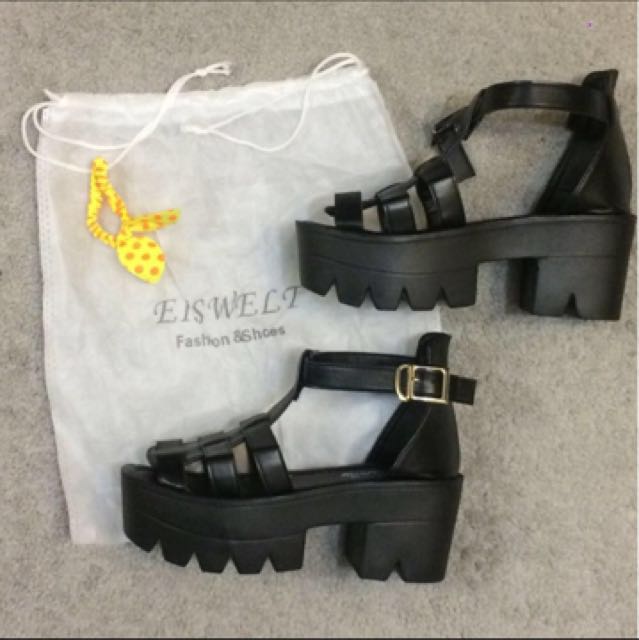90s chunky sandals
