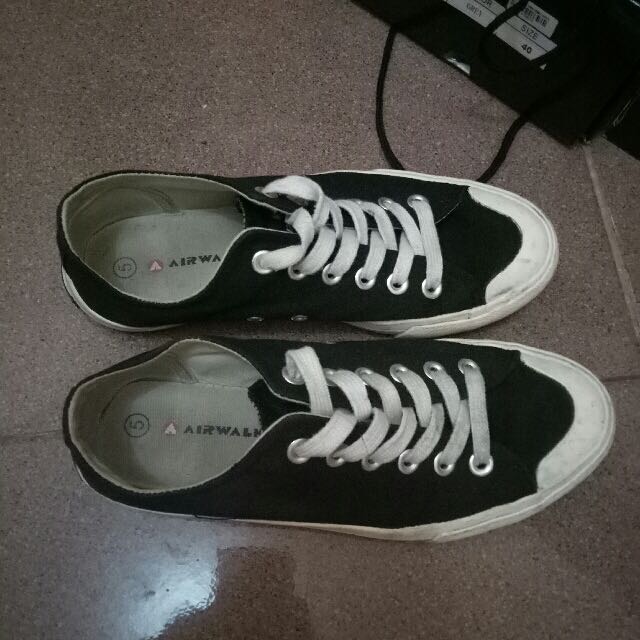 AIRWALK NEW BASIC CANVAS LOW BLACK WHITE Fesyen Wanita Sepatu di